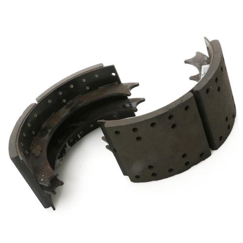 Fabco Brake Shoe Pair for SDA21 and SDA23 Front Steer Axles | 31507